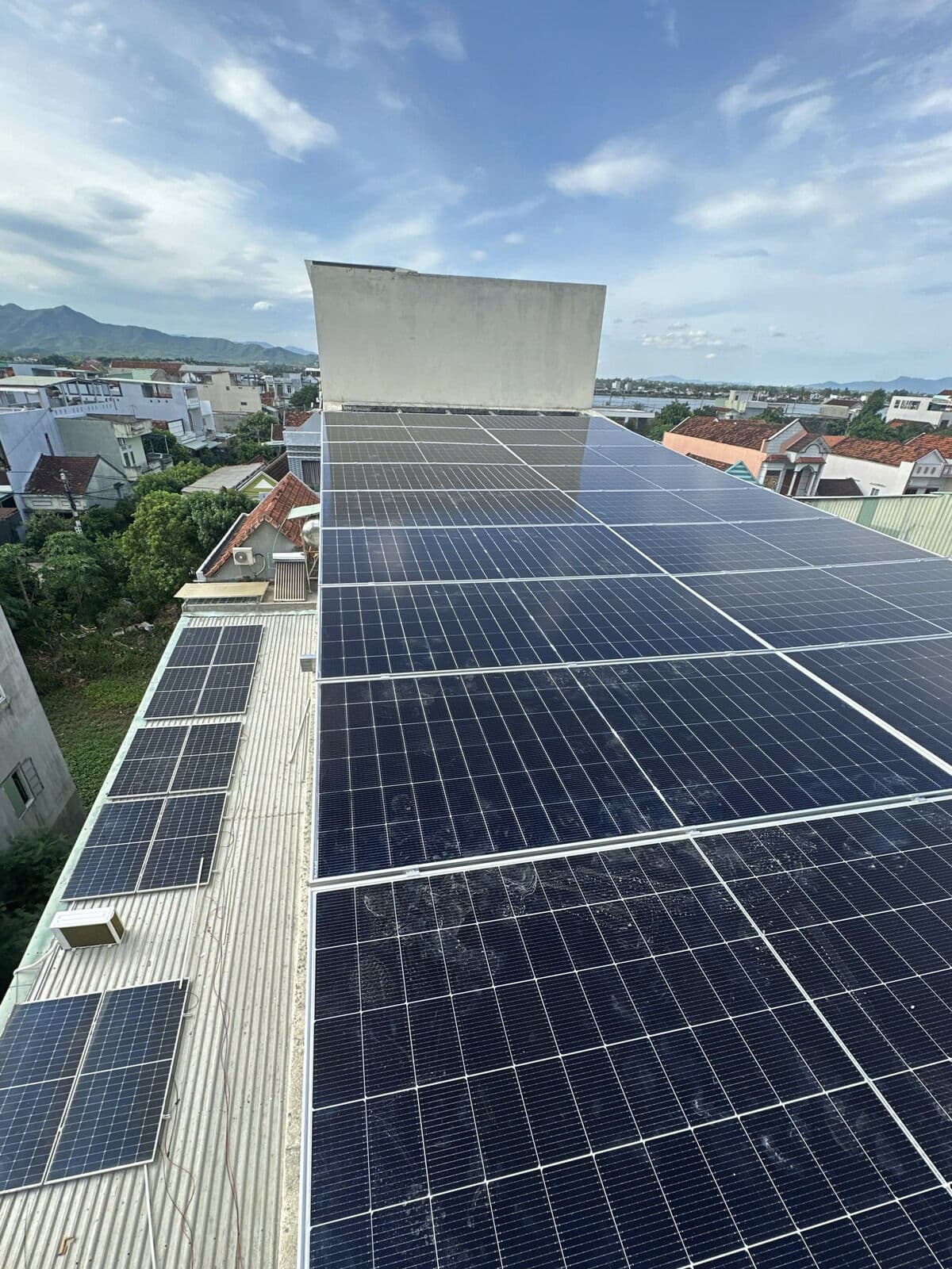 Hệ pin mái tôn quy mô lớn, Tây Sơn, Gia Lai